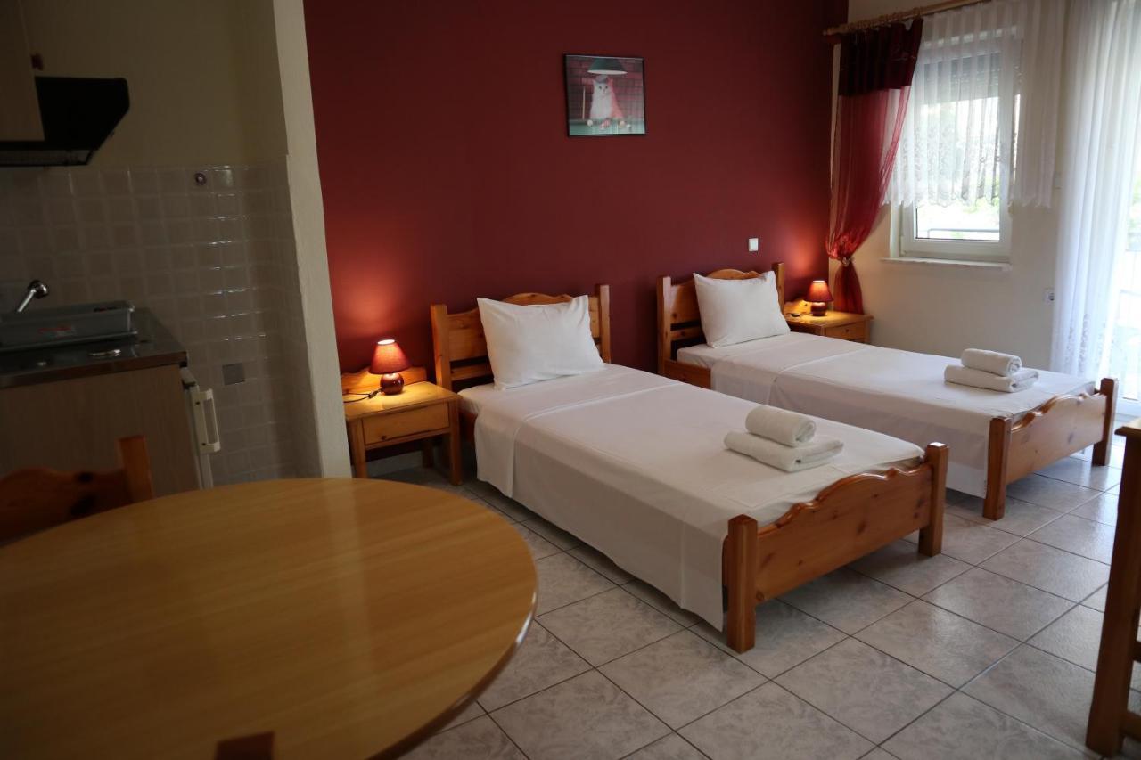 Delphin Rooms Sivota Extérieur photo