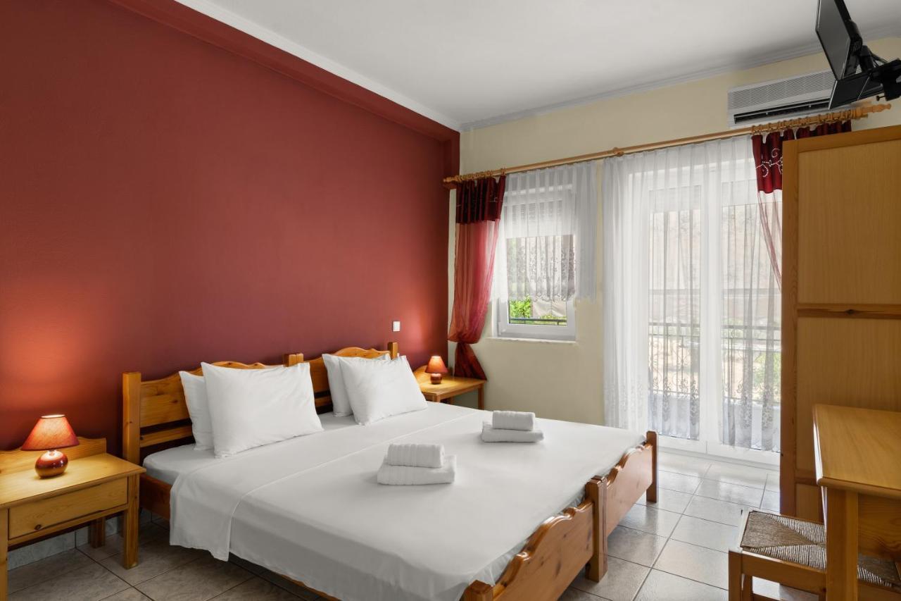 Delphin Rooms Sivota Extérieur photo